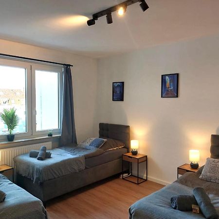 Rtr Essen - Fuer Bis Zu 8 Personen - Voll Ausgestattet - Zentral Limbecker Platz - Messe - Uniklinikum - Smart Tv - Modern Apartment Exterior photo