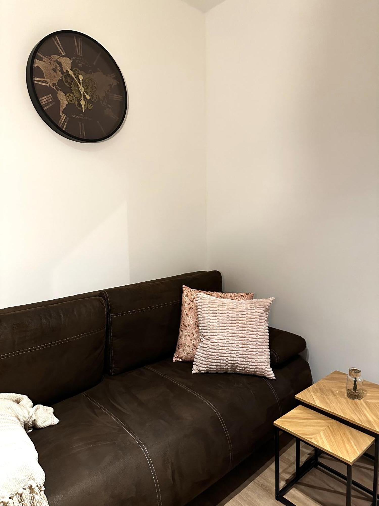 Rtr Essen - Fuer Bis Zu 8 Personen - Voll Ausgestattet - Zentral Limbecker Platz - Messe - Uniklinikum - Smart Tv - Modern Apartment Exterior photo
