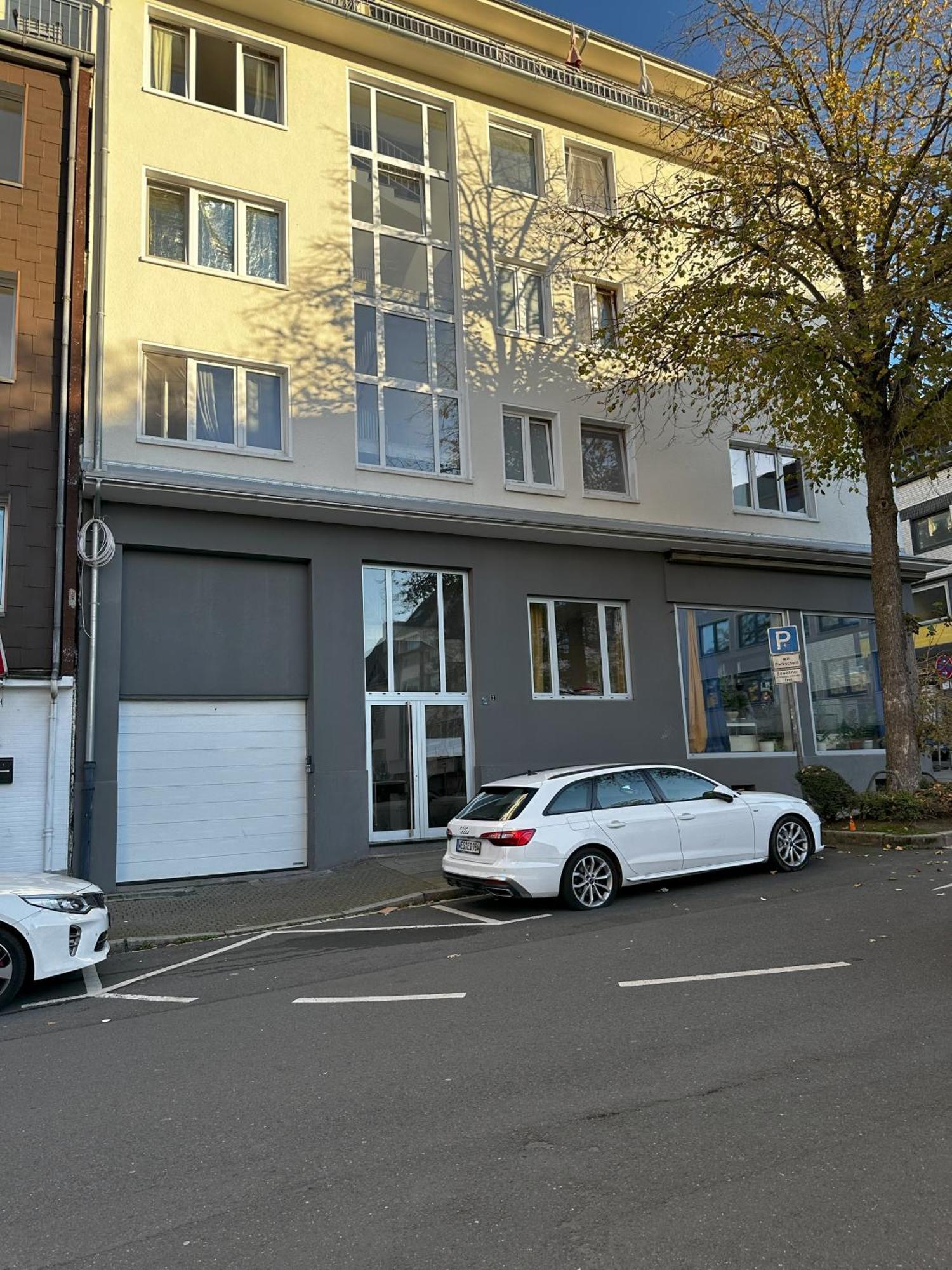 Rtr Essen - Fuer Bis Zu 8 Personen - Voll Ausgestattet - Zentral Limbecker Platz - Messe - Uniklinikum - Smart Tv - Modern Apartment Exterior photo