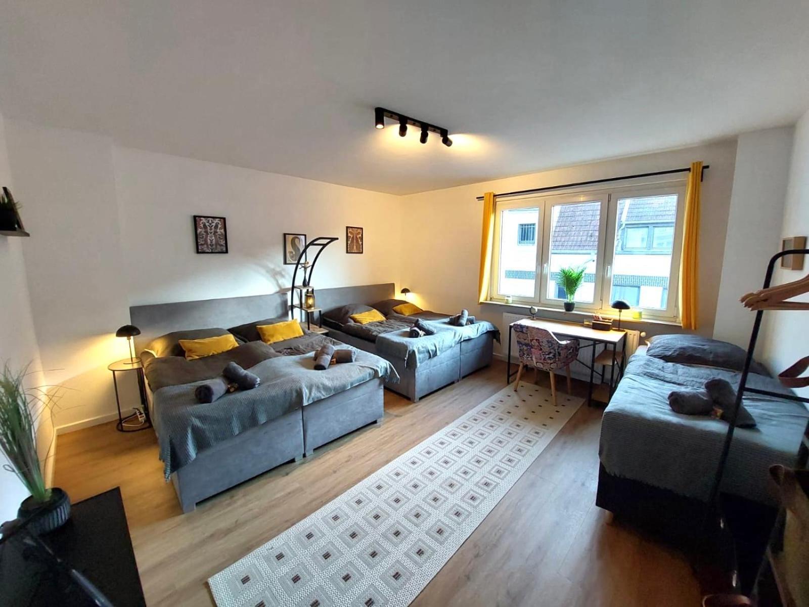 Rtr Essen - Fuer Bis Zu 8 Personen - Voll Ausgestattet - Zentral Limbecker Platz - Messe - Uniklinikum - Smart Tv - Modern Apartment Exterior photo