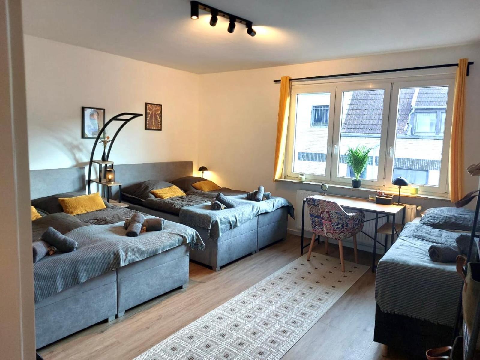 Rtr Essen - Fuer Bis Zu 8 Personen - Voll Ausgestattet - Zentral Limbecker Platz - Messe - Uniklinikum - Smart Tv - Modern Apartment Exterior photo