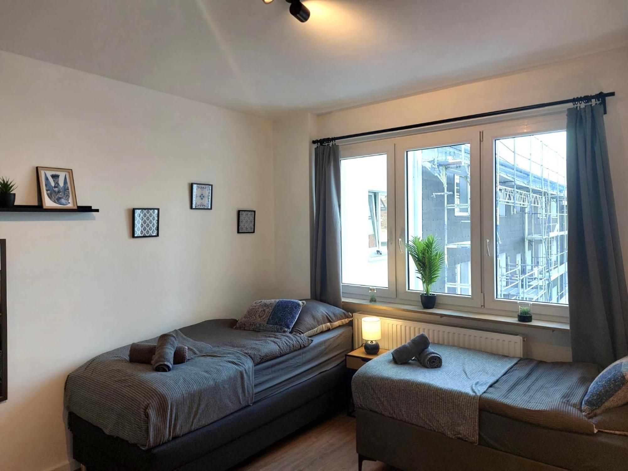 Rtr Essen - Fuer Bis Zu 8 Personen - Voll Ausgestattet - Zentral Limbecker Platz - Messe - Uniklinikum - Smart Tv - Modern Apartment Exterior photo